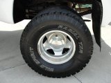 2004 Ford F350 Super Duty Lariat Crew Cab 4x4 Dually Wheel