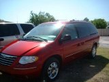 2006 Inferno Red Pearl Chrysler Town & Country Limited #49051096