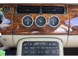 2004 Jaguar XK XK8 Convertible Controls