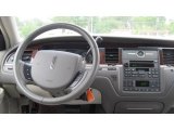 2007 Lincoln Town Car Signature Dashboard