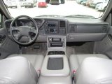 2004 Chevrolet Suburban 1500 LS Dashboard