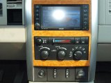 2009 Chrysler Aspen Limited 4x4 Controls