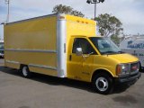 2001 Yellow GMC Savana Cutaway 3500 Commercial Moving Truck #49299838