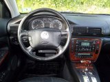 2004 Volkswagen Passat GLX Sedan Dashboard