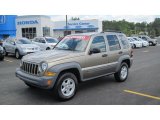 2006 Light Khaki Metallic Jeep Liberty Sport #49390576