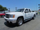 2009 GMC Sierra 1500 SLE Z71 Extended Cab 4x4 Front 3/4 View