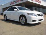 2011 Super White Toyota Camry SE #49469428