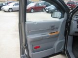 2007 Chrysler Aspen Limited Door Panel