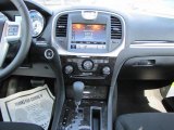 2011 Chrysler 300  Controls