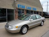 2002 Light Parchment Gold Metallic Lincoln Continental  #49515236