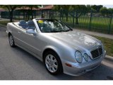Mercedes-Benz CLK 2002 Data, Info and Specs