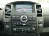 2011 Nissan Pathfinder LE 4x4 Controls