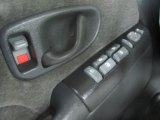 2002 Chevrolet S10 LS Crew Cab 4x4 Controls