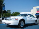 2010 Vibrant White Lincoln Town Car Signature Limited #49748150
