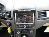 2011 Volkswagen Touareg VR6 FSI Sport 4XMotion Controls