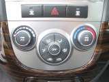 2011 Hyundai Santa Fe SE Controls