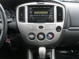 2005 Mazda Tribute i 4WD Controls