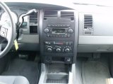 2006 Dodge Durango SXT Controls