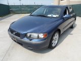 2001 Volvo S60 2.4T Front 3/4 View