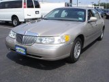 2002 Lincoln Town Car Signature