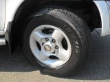 2000 Nissan Frontier SE Crew Cab Wheel