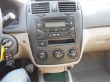 2005 Kia Spectra EX Sedan Controls