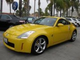 2005 Nissan 350Z Touring Coupe Front 3/4 View