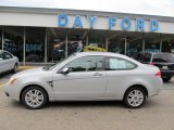 2008 Silver Frost Metallic Ford Focus SE Coupe #50466203