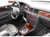 2004 Audi Allroad 4.2 quattro Avant Platinum/Saber Black Interior