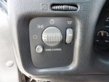 1999 GMC Sonoma SLS Regular Cab 4x4 Controls