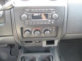 2006 Mitsubishi Raider LS Double Cab Controls