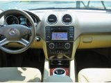 2009 Mercedes-Benz ML 550 4Matic Dashboard