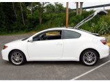 Super White Scion tC in 2008