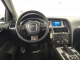 2008 Audi Q7 4.2 Premium quattro Dashboard