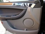 2006 Chrysler Pacifica Limited Door Panel