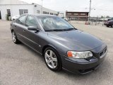 2005 Volvo S60 R AWD Front 3/4 View