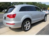 Ice Silver Metallic Audi Q7 in 2008