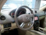 2010 Mercedes-Benz ML 550 4Matic Steering Wheel