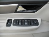 2011 Volkswagen Routan SEL Controls