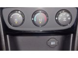 2011 Chrysler 200 LX Controls