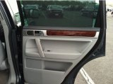 2005 Volkswagen Touareg V8 Door Panel