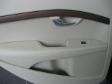 2011 Volvo XC70 3.2 AWD Door Panel