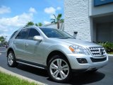 2009 Mercedes-Benz ML 350 Front 3/4 View