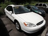 2001 Vibrant White Ford Taurus SEL #50912193