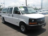 2003 Summit White Chevrolet Express 3500 Extended Passenger Van #50984031