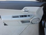 2010 Dodge Avenger R/T Door Panel