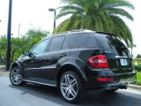 2011 Mercedes-Benz ML 63 AMG 4Matic Exterior