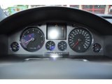 2004 Volkswagen Phaeton V8 4Motion Sedan Gauges