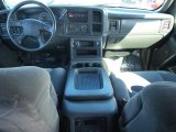 2004 Chevrolet Silverado 2500HD LS Crew Cab 4x4 Dashboard