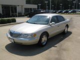 2001 Ivory Parchment Tri-Coat Lincoln Continental  #51134329
